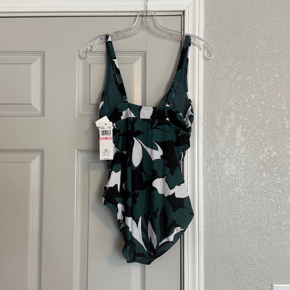 Anne Cole Swimsuit - Picture 4 of 9